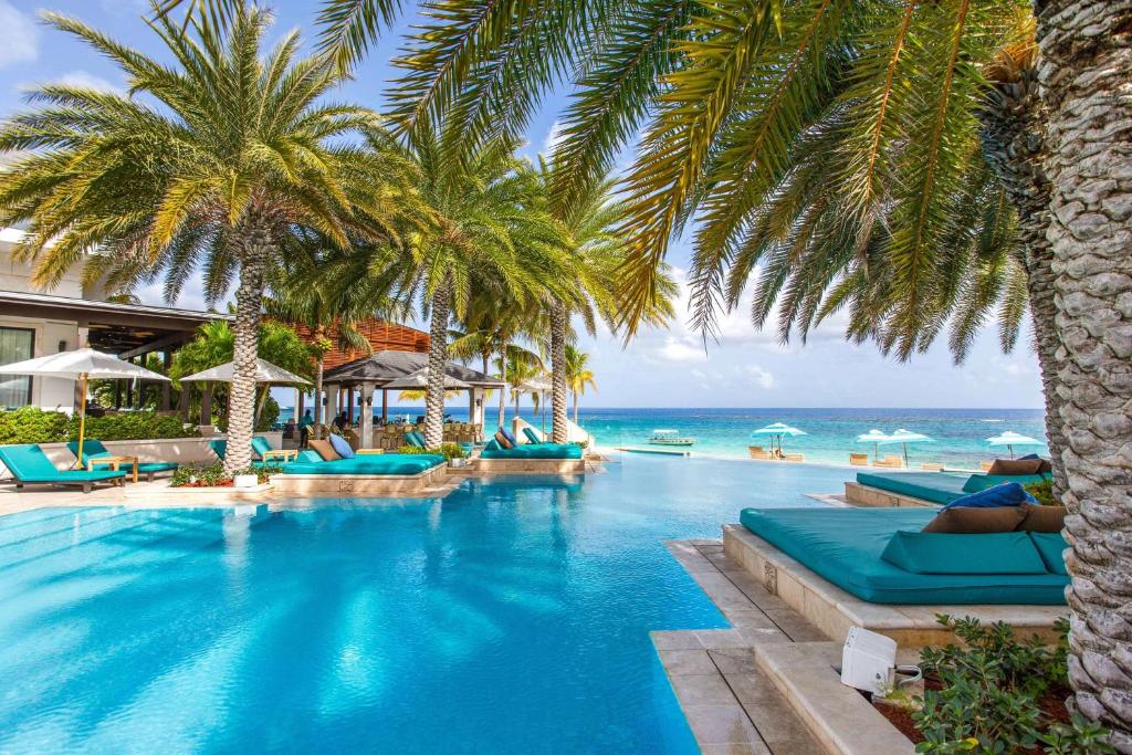 Bazén v ubytování Zemi Beach House, LXR Hotels & Resorts nebo v jeho okolí