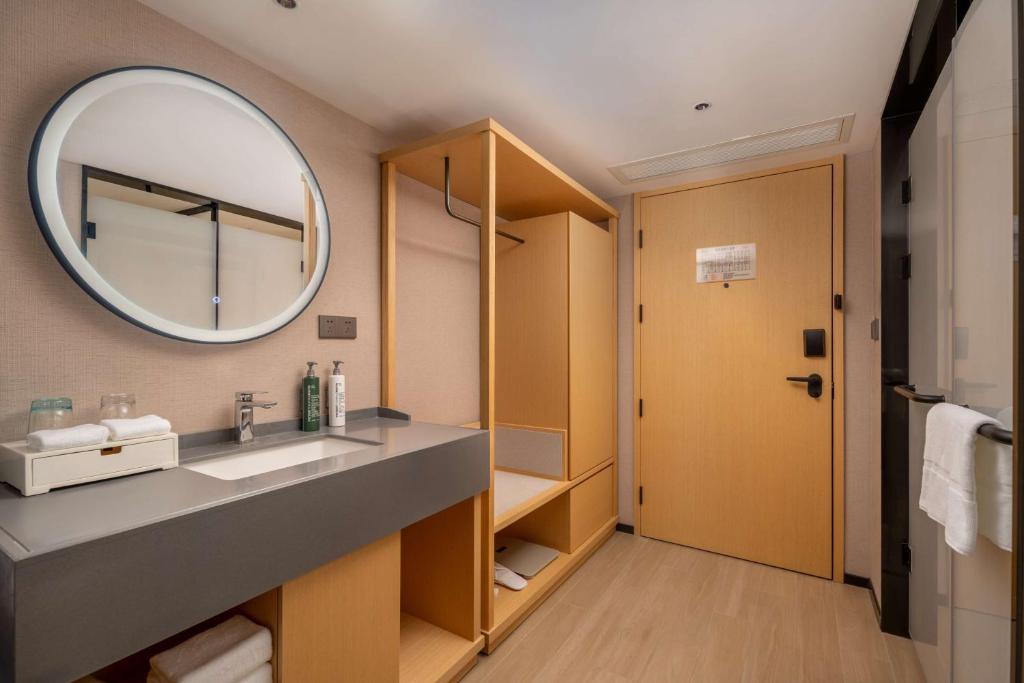 Hilton Garden Inn Guangzhou Airport Aerotropolis - Free shuttle to Airport - Salle De Roi
