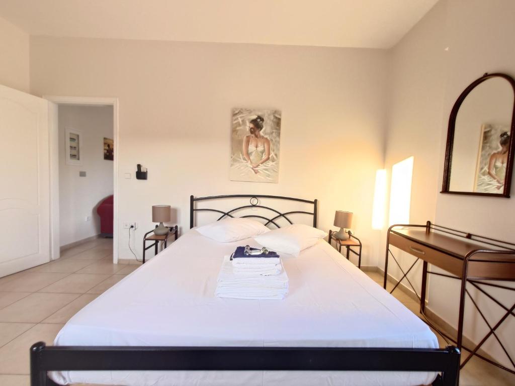 Postel nebo postele na pokoji v ubytování Iris Apartments Ithaca
