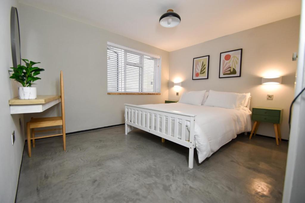 Modern Apartment Central Woodstock with Parking, Woodstock (updated