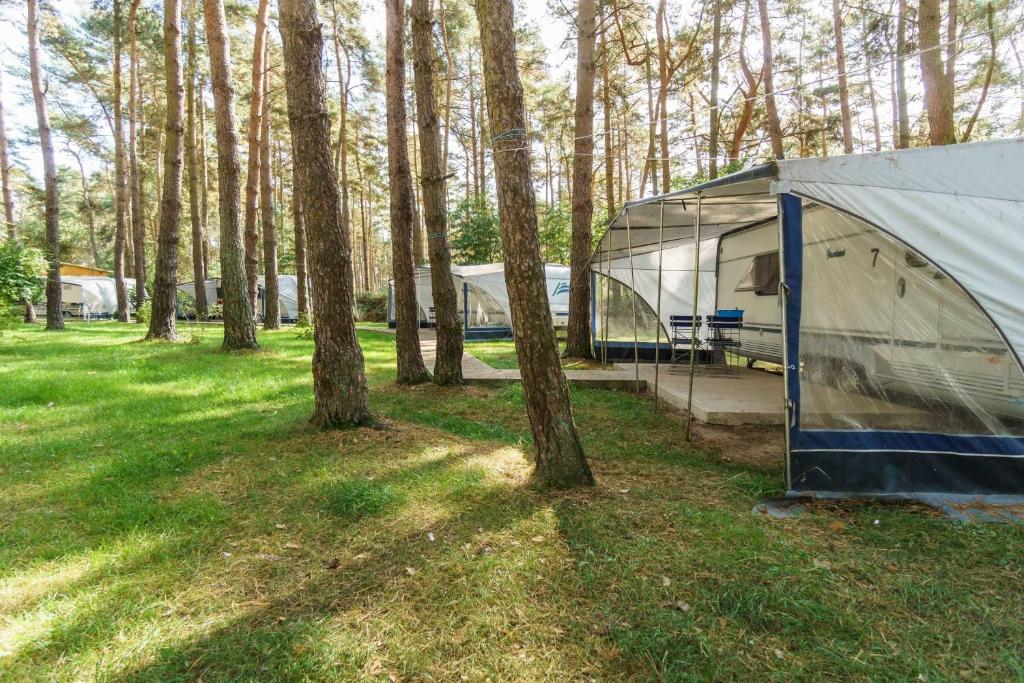 Zahrada ubytování Urlaub im Wohnwagen mitten im Wald