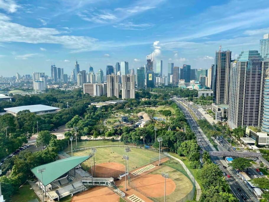 Nespecifikovaný výhled na destinaci Jakarta nebo výhled na město při pohledu z apartmánu
