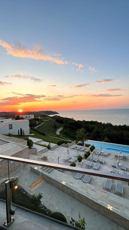 Duplex Seaview Condo - Image 7