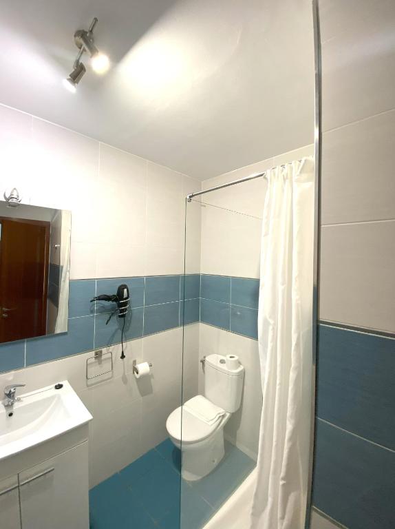 Koupelna v ubytování Hotel Les Roques