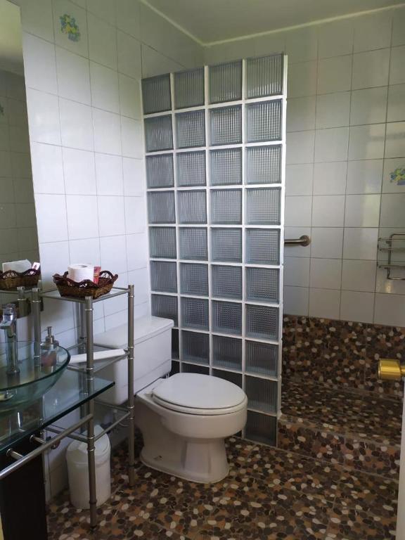 Koupelna v ubytování B&B Rocas Santo Domingo