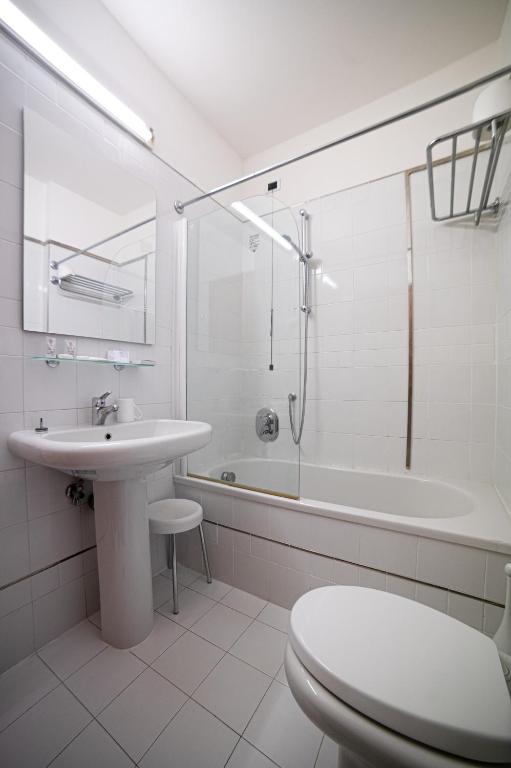 Koupelna v ubytování HOTEL QUERINI Business Hotel Sandrigo