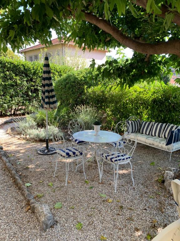 STUDIO classé 3 étoiles 10 mn Cannes - Studio