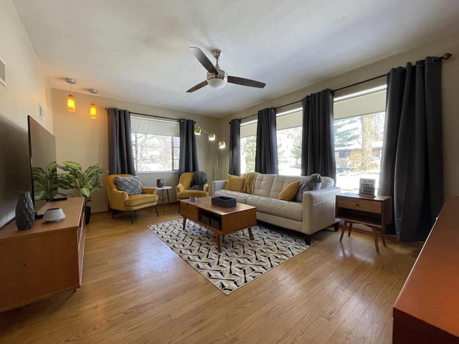 Sunny MidCentury Modern Duplex with Garage, Edwardsville Updated