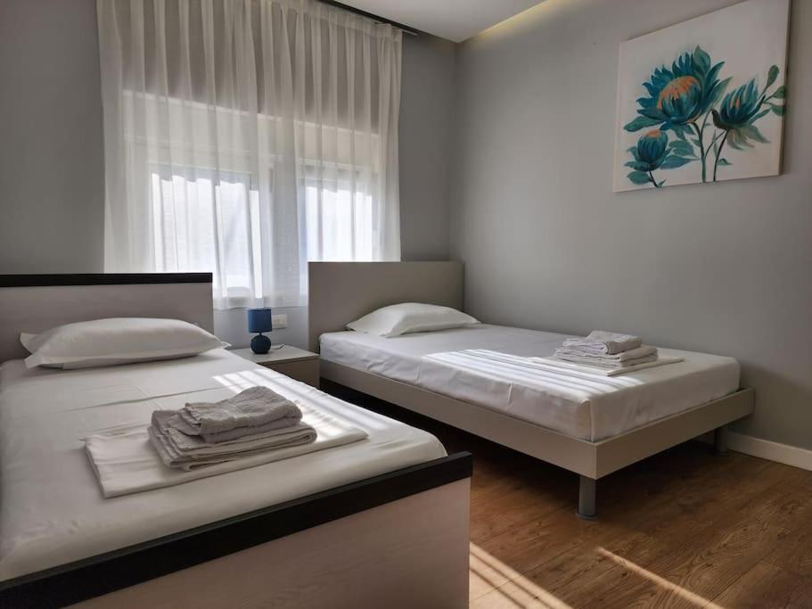 Cozy Midtown Apartment in Tirana - Image 6