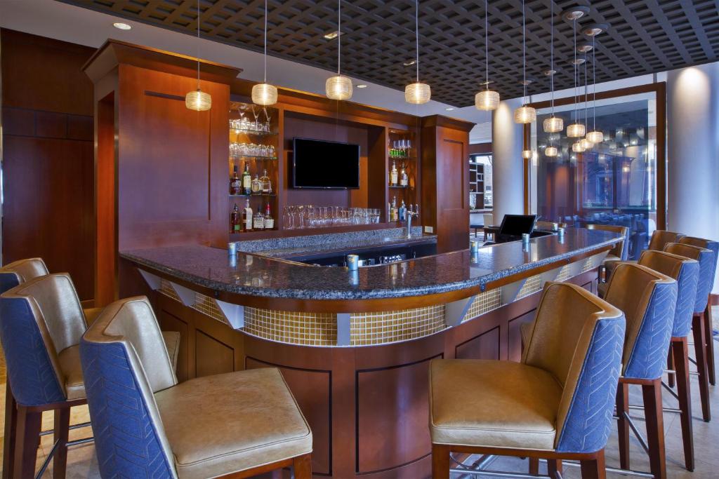 Hilton Garden Inn Portland Downtown Waterfront - 