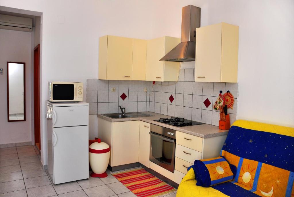 Kuchnia lub aneks kuchenny w obiekcie Apartments Livia