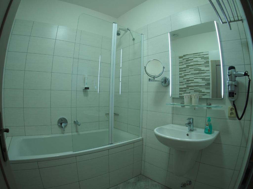 Koupelna v ubytování Hotel Výpřež - Děčín