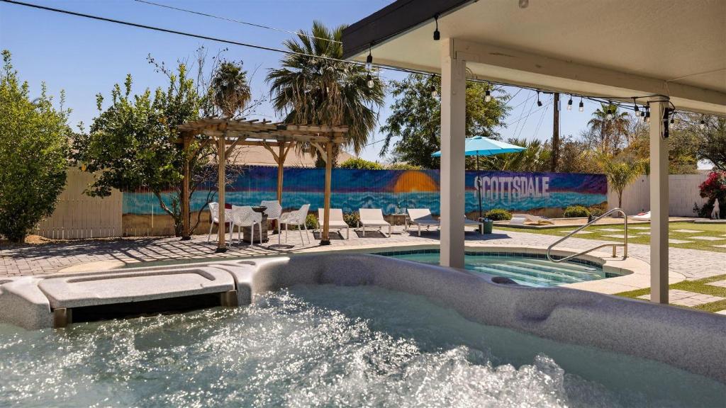 Scottsdale Dream House - Housity