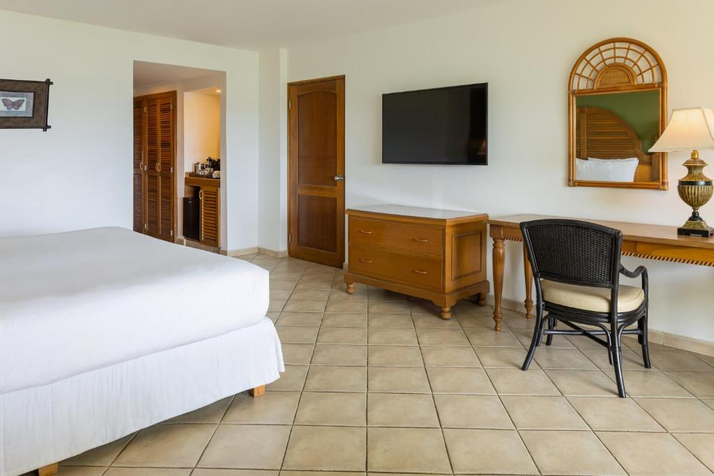 Gamboa Rainforest Reserve - Deluxe King Room With Garden View