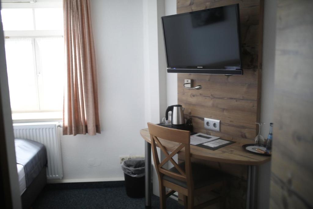 Gasthaus Hotel zum Kreuz - Small Single Room