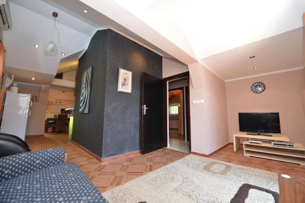 J & P Apartments Orahovac - 16