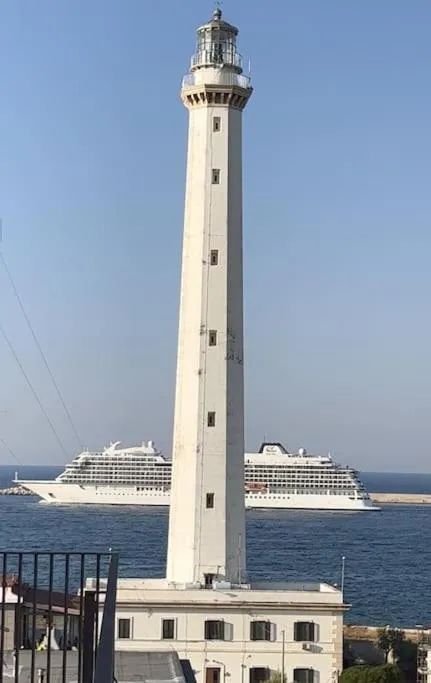 Faro Sul Mare Luxury Apartment - Zona Fiera