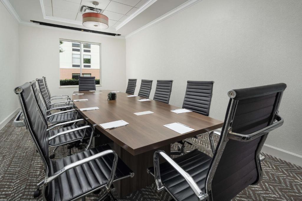 Hilton Garden Inn Chattanooga/Hamilton Place photo