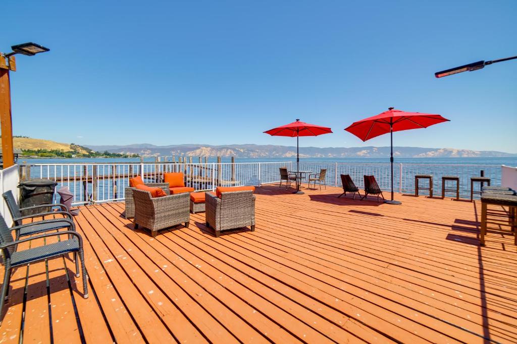 Lovely Lakeport Retreat with Smart TV Walk to Pier!, Lakeport (updated prices 2024)