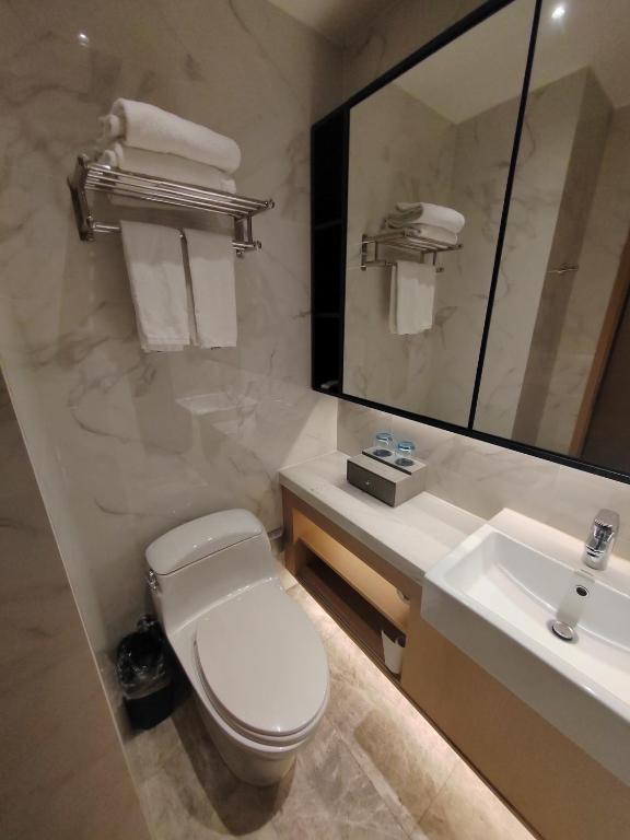Fuan Hotel - Shenzhen International Convention and Exhibition Center Branch - 豪华皇后区
