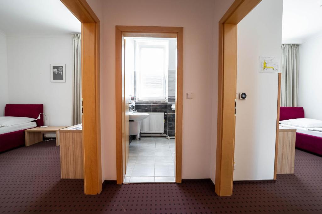 Mini Hotel Akord - Resim 25