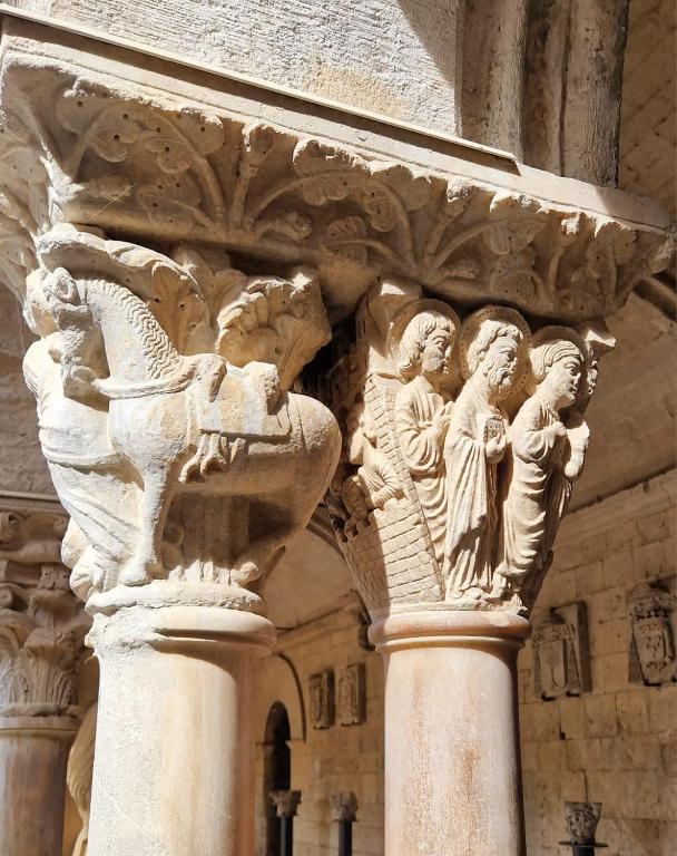Fotografia z galérie ubytovania Capucines, un jardin secret dans le centre historique v destinácii Arles