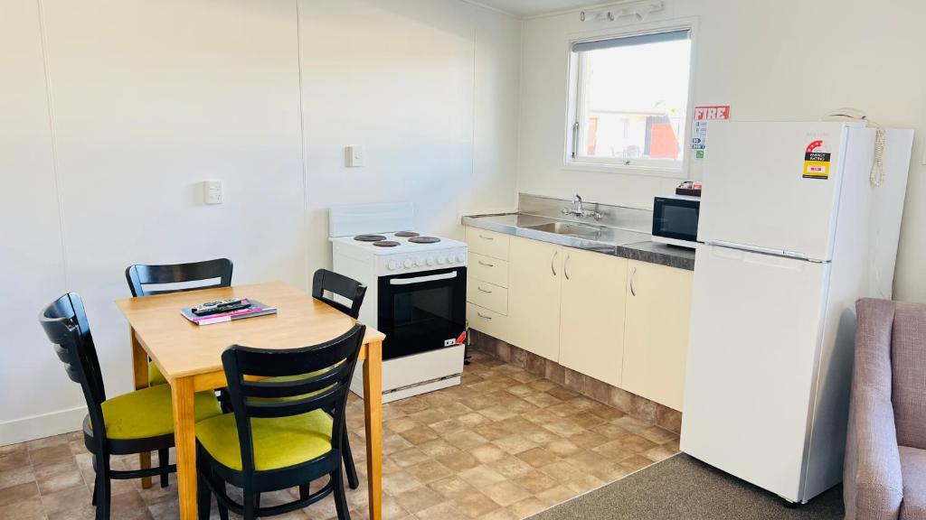 18th Avenue Thermal Motel - Resim 27