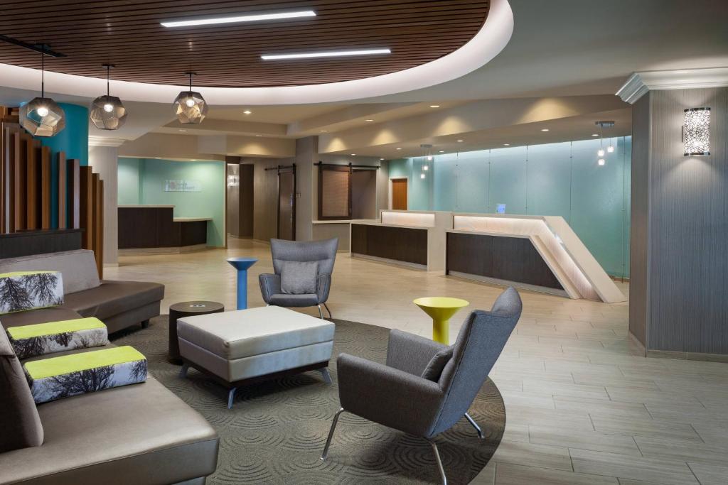 SpringHill Suites by Marriott Orlando Lake Buena Vista in Marriott Village photo