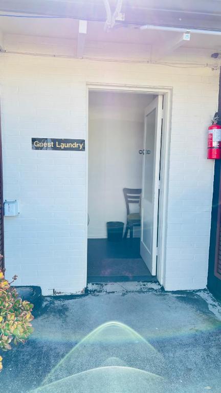 18th Avenue Thermal Motel - Resim 41