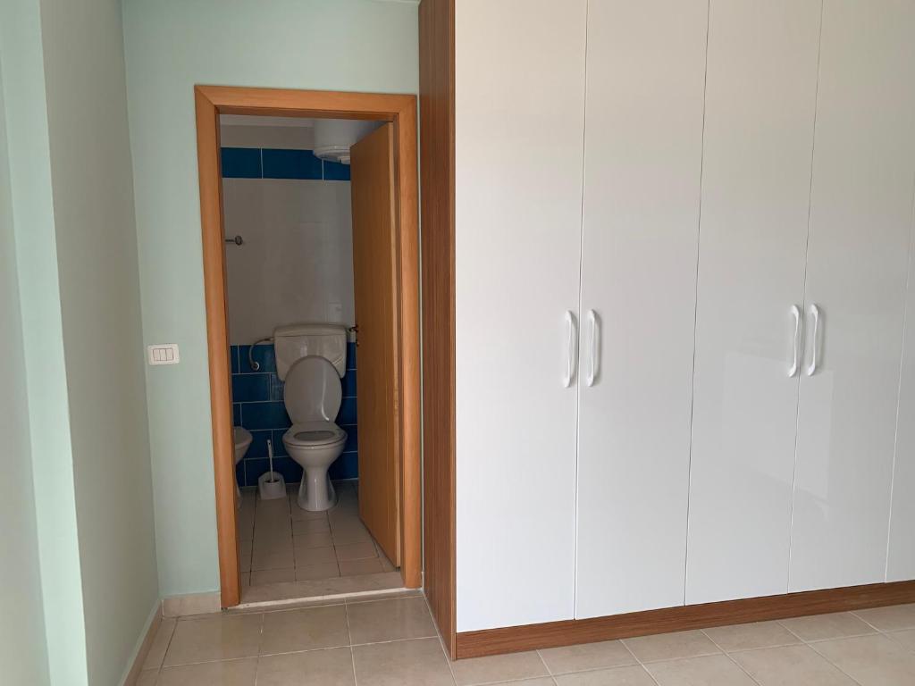 Sea View Apartament Orikum - Image 3