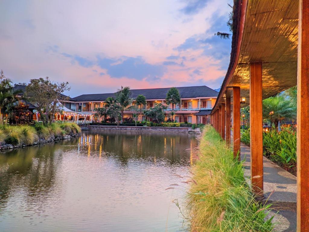 https://cf.bstatic.com/xdata/images/hotel/max1024x768/491406096.jpg?hp=1&k=098c4b1bdb37c6245cd56d48753da6687560bc1e5bb96dbf1afa0c25b30e1676&o=