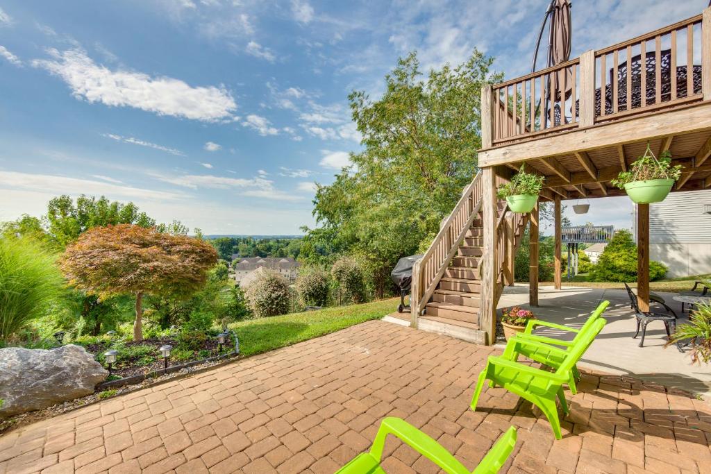 Mountville Rental with Private Patio and Gas Grill! - Apartment