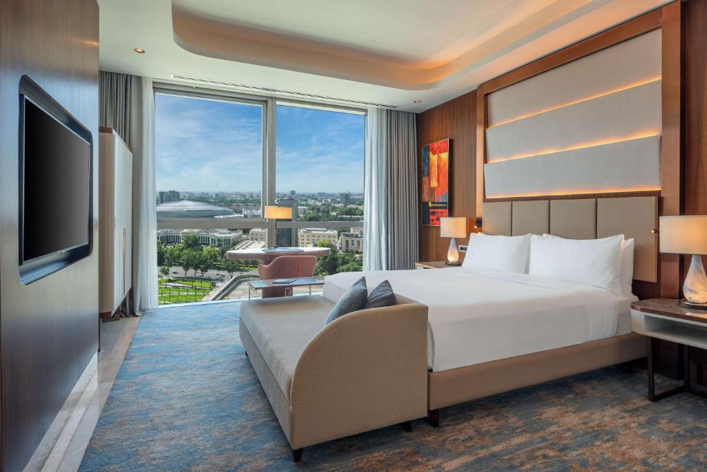 Hilton Tashkent City - Executive King Room