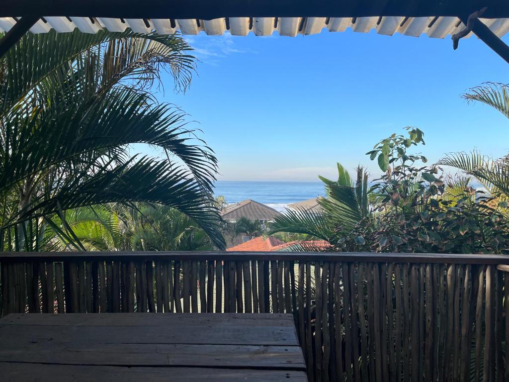 Ansteys Beach Self Catering Apartments - 