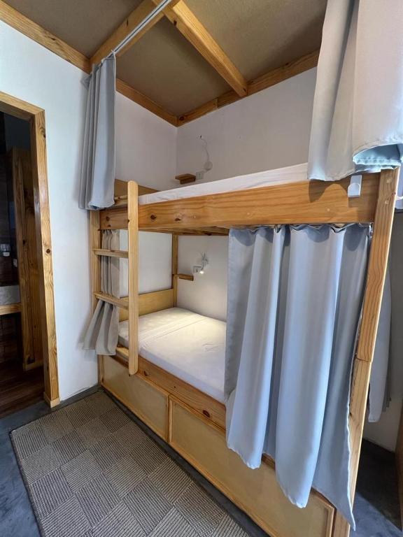 Postel nebo postele na pokoji v ubytování MAKTUB PREA HOSTEL
