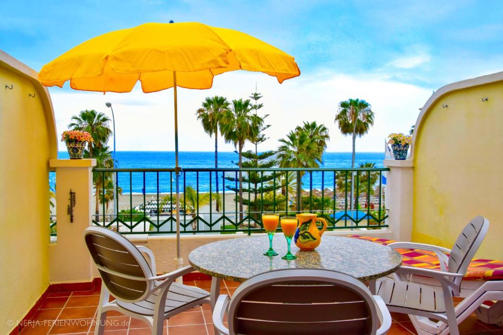 2e Ferienwohnung am Meer Playa Burriana 1 Linea, erste Strandreihe front row, fast Wi-Fi, air conditioning