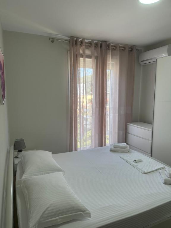 Merville Apartment 5 - Image 7