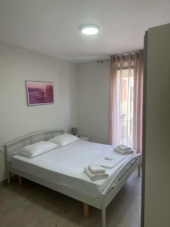 Merville Apartment 5 - Image 12