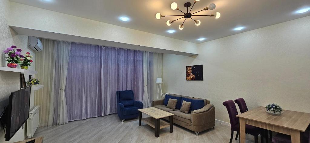 فضای داخلی Park Azure Comfortable Apartment در باکو - تصویر ۳