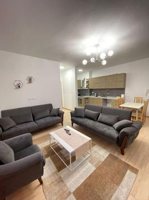 Family Joy Apartment - Imazhi 1