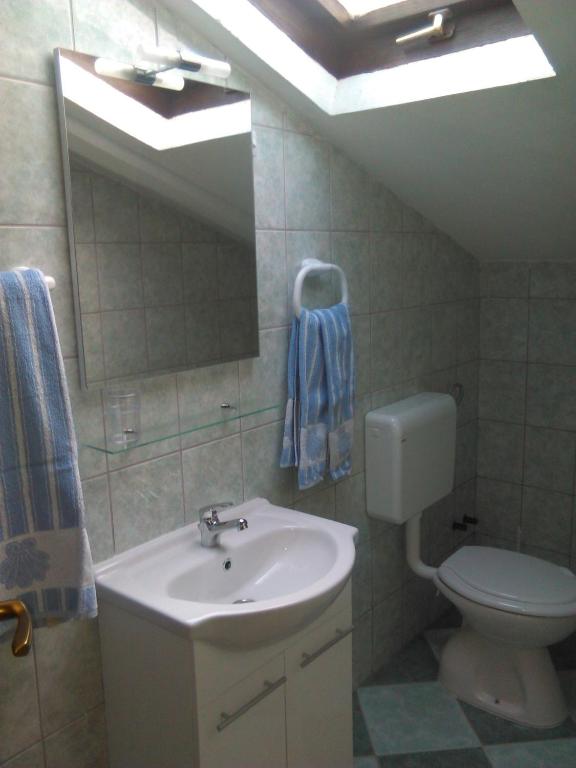 Koupelna v ubytování Apartment Nikolena