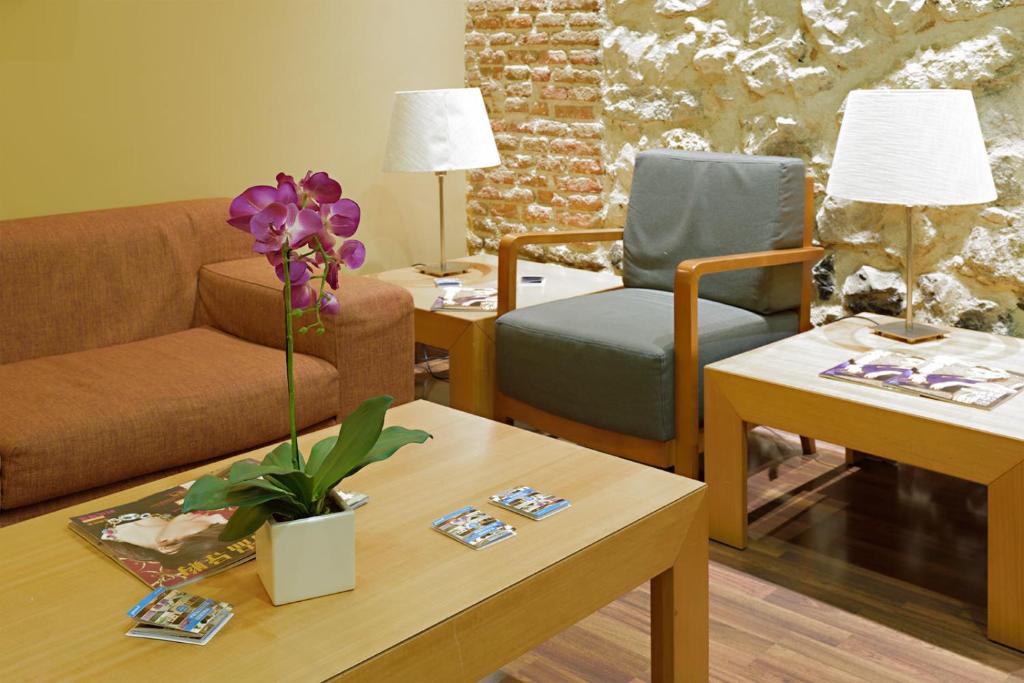 Victoria 4 Puerta del Sol - Resim 32