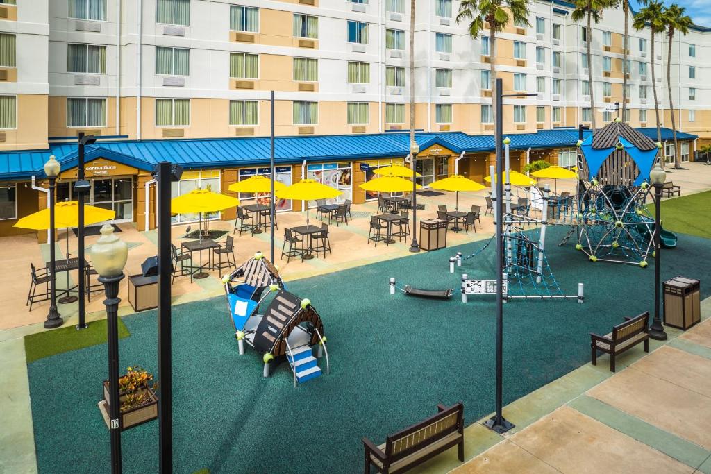 Fairfield Inn & Suites by Marriott Orlando Lake Buena Vista