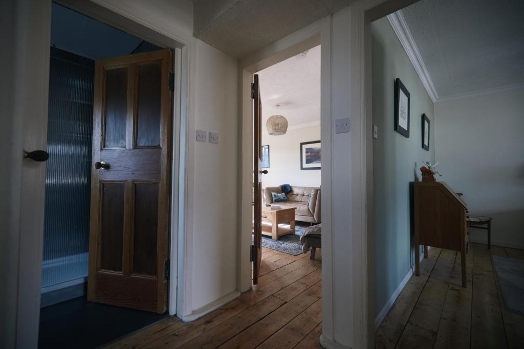 Posezení v ubytování Loch Lomond Apartment
