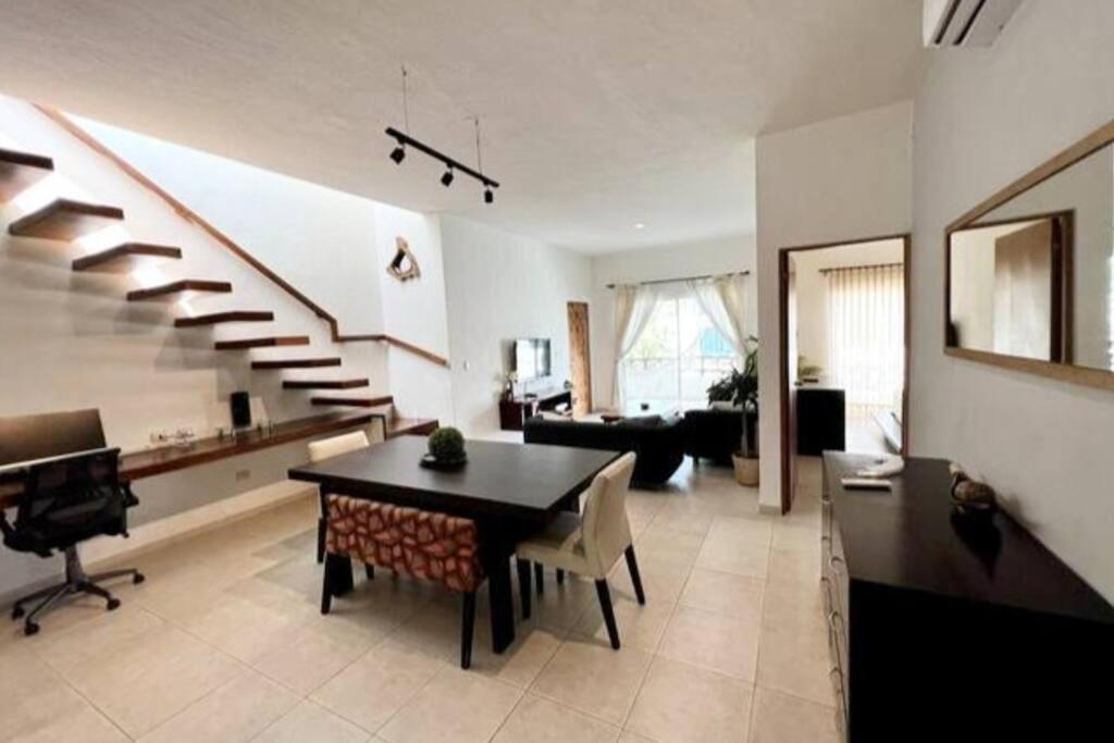 PH Near 5th Ave & Beach + Private Jacuzzi, Playa del Carmen (updated