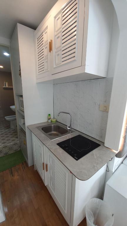 Panoramic City View Room at Silom - 5