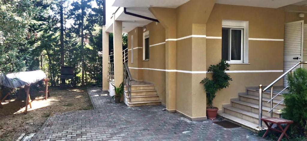 All Seasons Villa 3 - Image 8