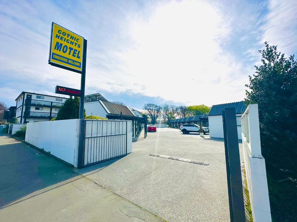 Gothic Heights Motel - Resim 22