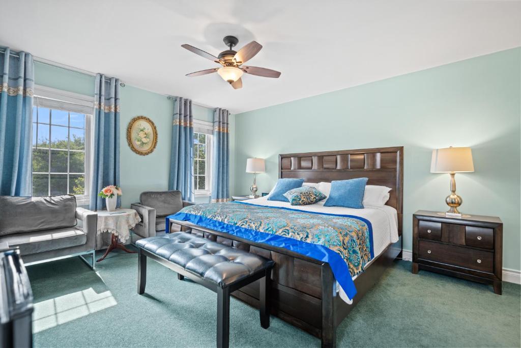Photo from Charlottetown House in Niagara on the Lake, Ontario, Canada