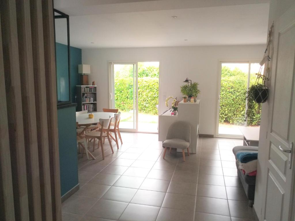 Posedenie v ubytovaní Maison BELIZO, familiale ,calme et reposante.